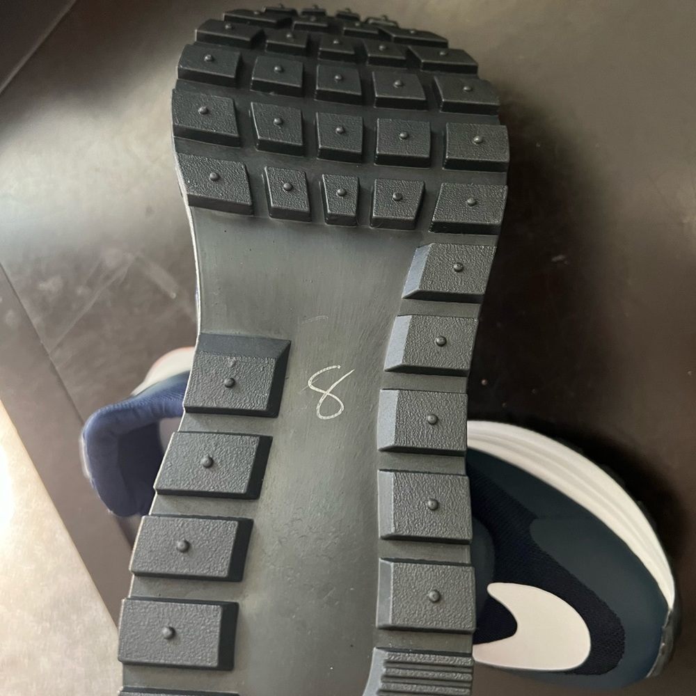Women’s Nikes size 9